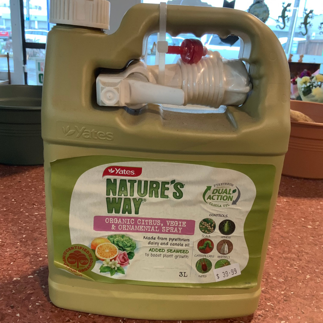 Yates Natures Way 3L Organic Citrus, Veggie & Ornamental Spray