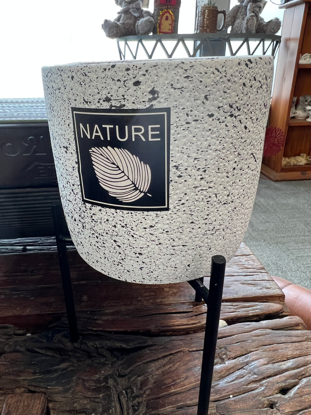 Ceramic Pot on Stand
